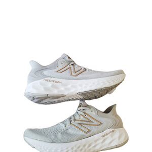 New Balance Women 8.5 B 1080 v11 Running Fresh Foam Grey Gold Accent Rare